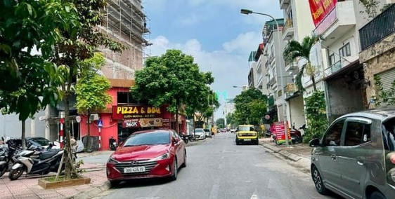 Bán đất thổ cư: Bán đất đấu giá Phúc Lợi, Vỉa hè 3 oto tránh kinh doanh dt 80m2 