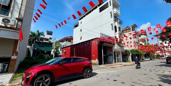 Bán đất thổ cư: Lô đất mặt phố Kinh doanh khu TĐC 31ha Trâu Quỳ, Vỉa hè dt 140m2