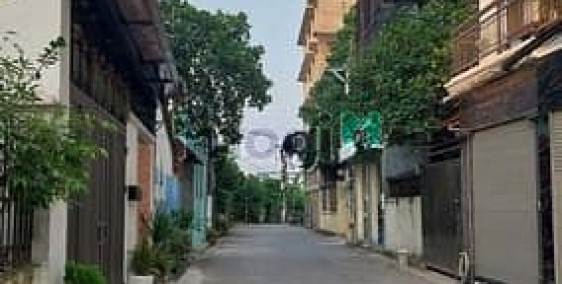 Bán đất thổ cư: Bán đất phố Đức Giang 70m2, giá h.iếm 6.7tỷ, ô tô 7 chỗ đỗ cổng,