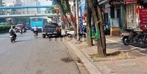 Bán đất thổ cư: Bán đất phố Nguyễn Văn Cừ 70m2, giá chỉ hơn 6 t.ỷ, ngõ nông, gần