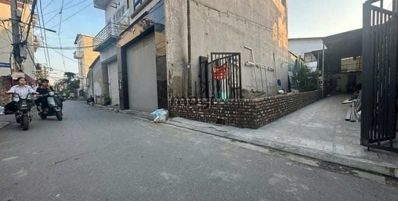 Bán đất thổ cư: Bán 41.8m2 lô góc 2 mặt thoáng Khoan Tế , Đa Tốn , đường 2 ô tô 