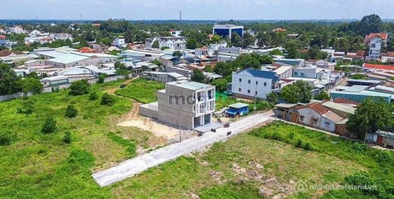Bán đất thổ cư: Bán Gấp Lô Đất Mặt Tiền Thủ Dầu Một - Đất Đẹp - Tiềm Năng Sinh L