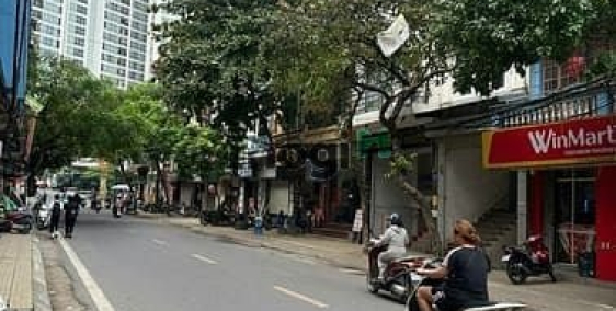 Bán đất thổ cư: Bán đất giá rẻ tại mặt phố Tân Ấp, quận Ba Đình, Tp.Hà Nội