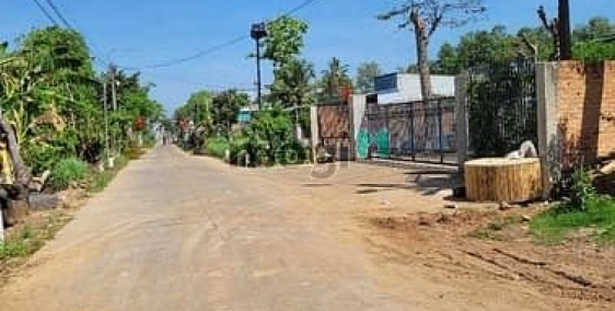 Bán đất thổ cư: Bán nhanh lô đất 1 sẹc Quốc lộ 20- ngay chợ 115 đi vào