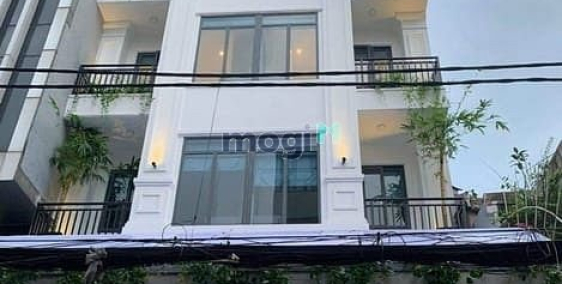 Nhà riêng: Cho thuê Nhà Lạc Long quân , Quận 11. 4,3x22. 6Pn 8Wc, 4 lầu, 28 triệ