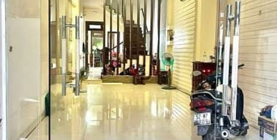 Nhà riêng: Nhà 4x25 3 lầu 5 phòng đường 12m , số 413 Lê Văn Quới