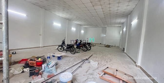 Nhà phố: Cho thuê mt nội bộ gần Hòa Bình 8x20. Nhà mới 27 triệu