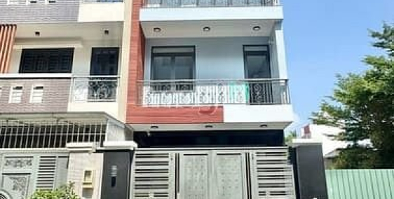 Nhà riêng: Nhà 5x19 3 lầu 6pn 7wc 8 máy lạnh, gần Hoà Bình, Đầm Sen