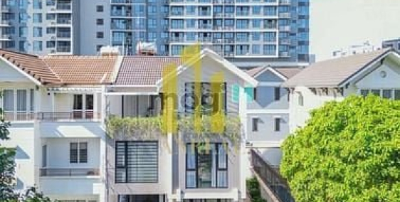 Biệt thự: Biệt Thự Phong Cách Hiện Đại Khu Quận 2 ,  Đủ Nội Thất Giá 3000$