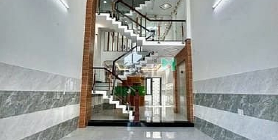 Nhà riêng: Nhà 4,5 tấm đường Bình Trị Đông 4 phòng ngủ 5wc