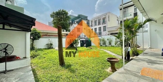 Nhà riêng: KHIẾP!Nhà THẢO ĐIỀN 300m2 gì mà đẹp dữ thần vậy TRỜI ƠIIIII