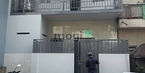 Nhà riêng: Cho thuê nhà Lý Chiêu Hoàng Q6, 8 triệu