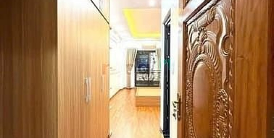 Nhà riêng: Cho thuê nhà ngõ 54 vũ trọng phụng 43m x6T thang máy