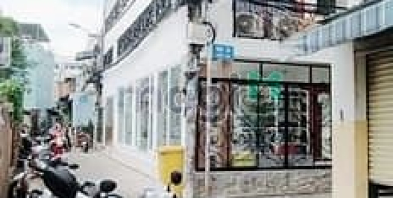 Nhà phố: Cho Thuê 1 PN + Mặt Bằng 4x10m Ngay Lê Trọng Tấn