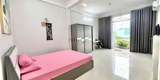 Nhà riêng: khu tên lửa, tân tạo, có nội thất 2 lầu 4 phòng đường rộng