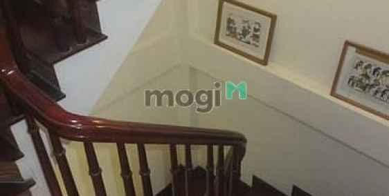 Nhà riêng: Cho thuê nhà ngõ 125 trung kinh 65m x 4T ô tô đỗ cửa