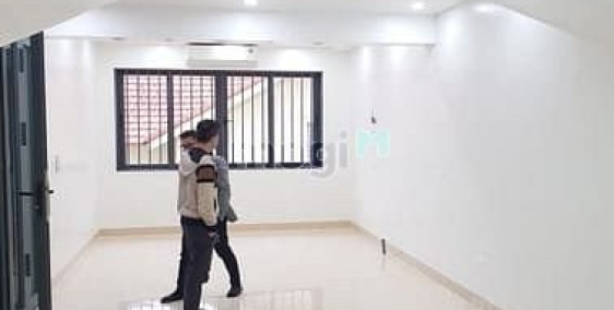 Nhà riêng: Cho thuê nhà ngõ 199 hồ tùng mậu 130m x 7T thang máy