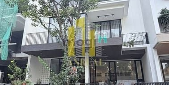 Biệt thự: Biệt Thự Bát Nàn Hầm 3 Lầu Sàn Trống - Thang Máy Giá 95 Triệu