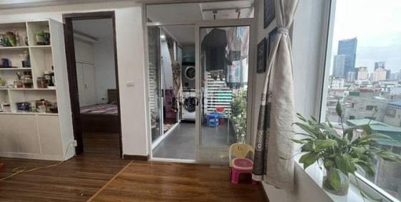 Nhà riêng: Cho thuê nhà ngõ 93 trung kinh 130m x 4T giá 22tr/th