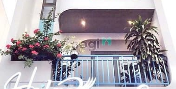 Nhà phố: Nhà đẹp hiện đại, khu tên lửa, tân tạo, 2 lầu 4 phòng ngủ.