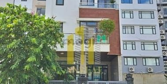 Biệt thự: Nhà Đấy Đủ Nội Thất 5 Phòng Giá 55 Triệu - Hầm 3 Lầu