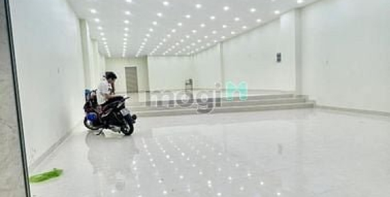 Nhà phố: Cho thuê nhà mặt tiền Thạch Lam. 4,5x21. 2 làu. 20 triệu