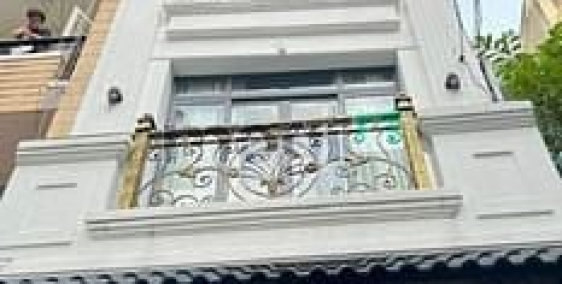 Nhà phố: Cho Thuê Mt Khuông Việt 5x21. 4 lầu. 8pn.8wc. nhà mới