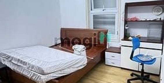 Nhà riêng: cho thuê nhà đỗ quang 80m x 5T thang máy