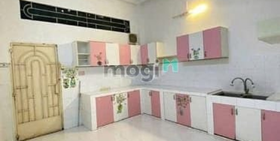 Nhà riêng: Nhà cho thuê: 440/5D Lạc Long Quân Q11, (4x16m 3L 5pn 5wc)