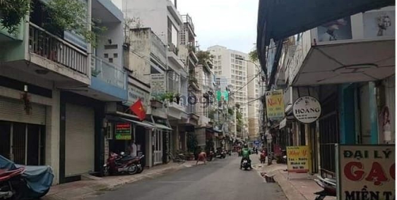 Nhà riêng: Nhà cho thuê: 341/C Lạc Long Quân, (3.6x10m 3L 3pn), 13.5Tr