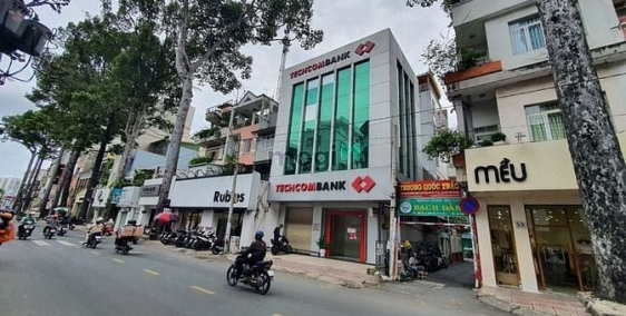 Nhà phố: Cho thuê nhà GÓC 2MT số 51 đường Trần Quang Diệu, Phường 14, Quận 3, H