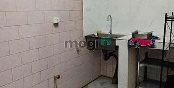 Nhà riêng: Tập thể tầng 1 ( 60m) ngõ thịnh Hào 1, Tôn Đức Thắng