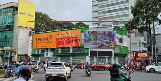 Nhà phố: Cho thuê nhà GÓC 2MT 125 Cách Mạng Tháng Tám, P. Bến Thành, Quận 1,HCM