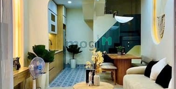 Nhà riêng: Cho Thuê Nhà Nguyên Căn Trường Sa-5 Tầng Full Nội Thất-25Tr/Tháng.