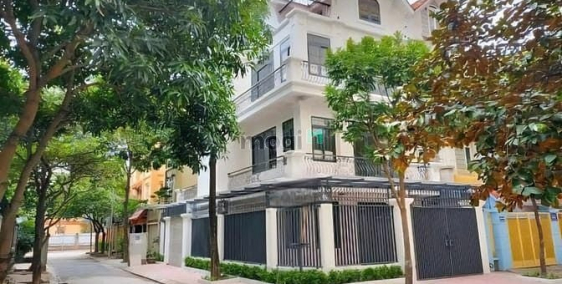 Biệt thự: Chính Chủ Cho thuê Biệt Thự Mễ trì - Nam từ Liêm - Dt 120m2 x 4 tầng.