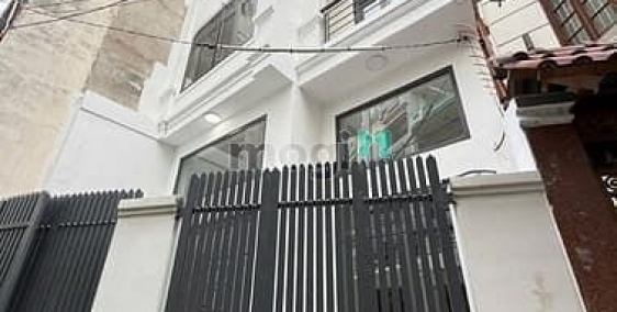 Nhà riêng: Cho thuê nhà nguyên căn SÁT BÊN sân bay Tân Sơn Nhất