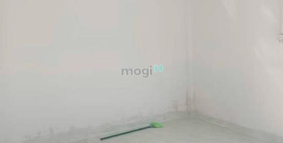 Nhà riêng: Cho thuê nhà đường Thạnh Lộc quận 12 dt:4*10m 1 lầu  1pn 1wc Giá 4tr