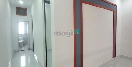 Nhà riêng: Cho thuê nhà vườn lài  nối dài  DT : 5x10m trệt lầu 2pn.2wc Giá 6tr