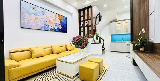 Nhà riêng: Cho thuê nhà nguyên căn Văn Cao Ba Đình, Hà Nội