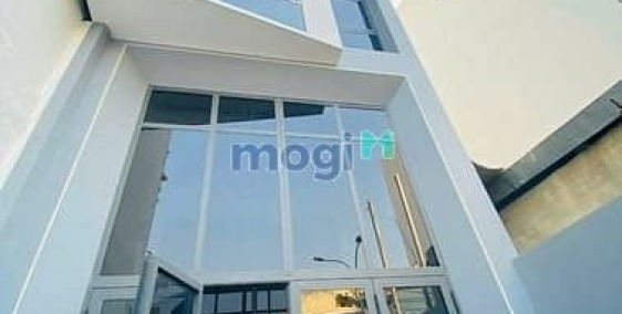 Nhà riêng: Siêu Phẩm Nhà Nguyên Căn – Hẻm Xe Hơi Lê Văn Sỹ, Phường 2, Tân Bình.