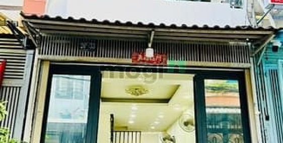 Nhà riêng: Nhà Phố Trung Tâm Quận 11 - Không Gian Sống Đẳng Cấp - Giá Thuê Hợp L