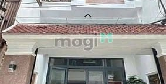 Nhà riêng: Cho thuê nhà nguyên căn đường Hai Bà Trưng, P.8, Quận 3