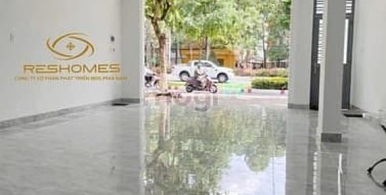 Nhà phố: Cho THUÊ nhà mới sơn sửa đẹp 1T2L mặt tiền đường Nguyễn Ái Quốc