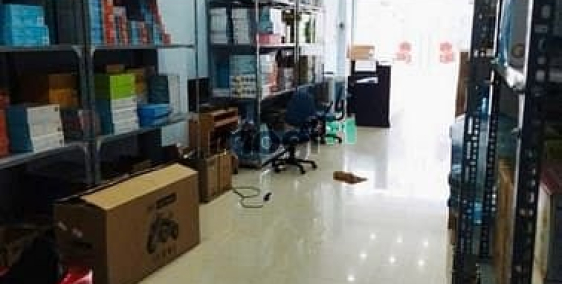 Nhà phố: Cho THUÊ tòa nhà 5 tầng mới có thang máy đường Phạm Văn Thuận