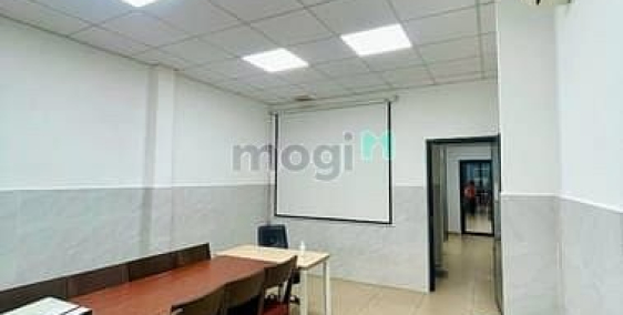 Nhà phố: Cho thuê nhà mặt tiền Bạch Đằng đoạn đẹp, 4,5x26m, 5 tầng, 70 triệu/th