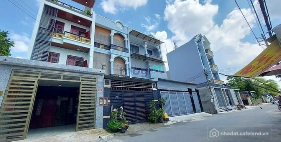 Nhà phố: Nhà Mặt Tiền Đường 2 lầu Buôn Bán Kinh Doanh và Ở sân xe hơi Quận 120