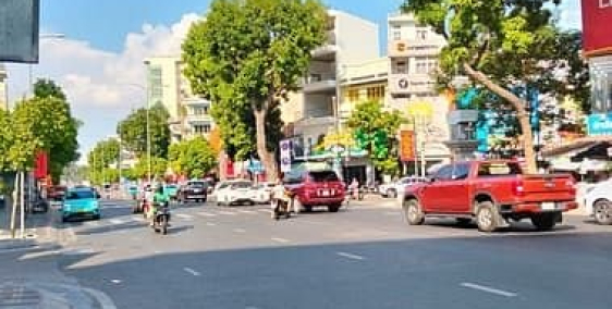 Nhà phố: Cho thuê nhà mặt tiền đường 3/2, Phường 6,Quận 10 ..