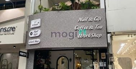 Nhà phố: Hiếm nhà mặt tiền Lê Văn Sỹ- Ngang 5m, có sân để xe rộng rãi.