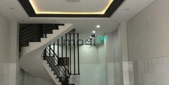 Nhà phố: Nhà đẹp, mới sơn sửa lại MT đường 55 quận 6 giá 18 tr/th