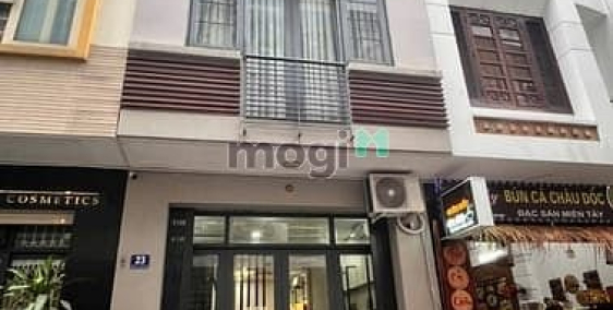 Nhà phố: Cho thuê nhà Mặt Tiền 23 Thạch Thị Thanh, Phường Tân Định, Quận 1.